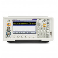 Генератор сигналов Tektronix TSG4102A